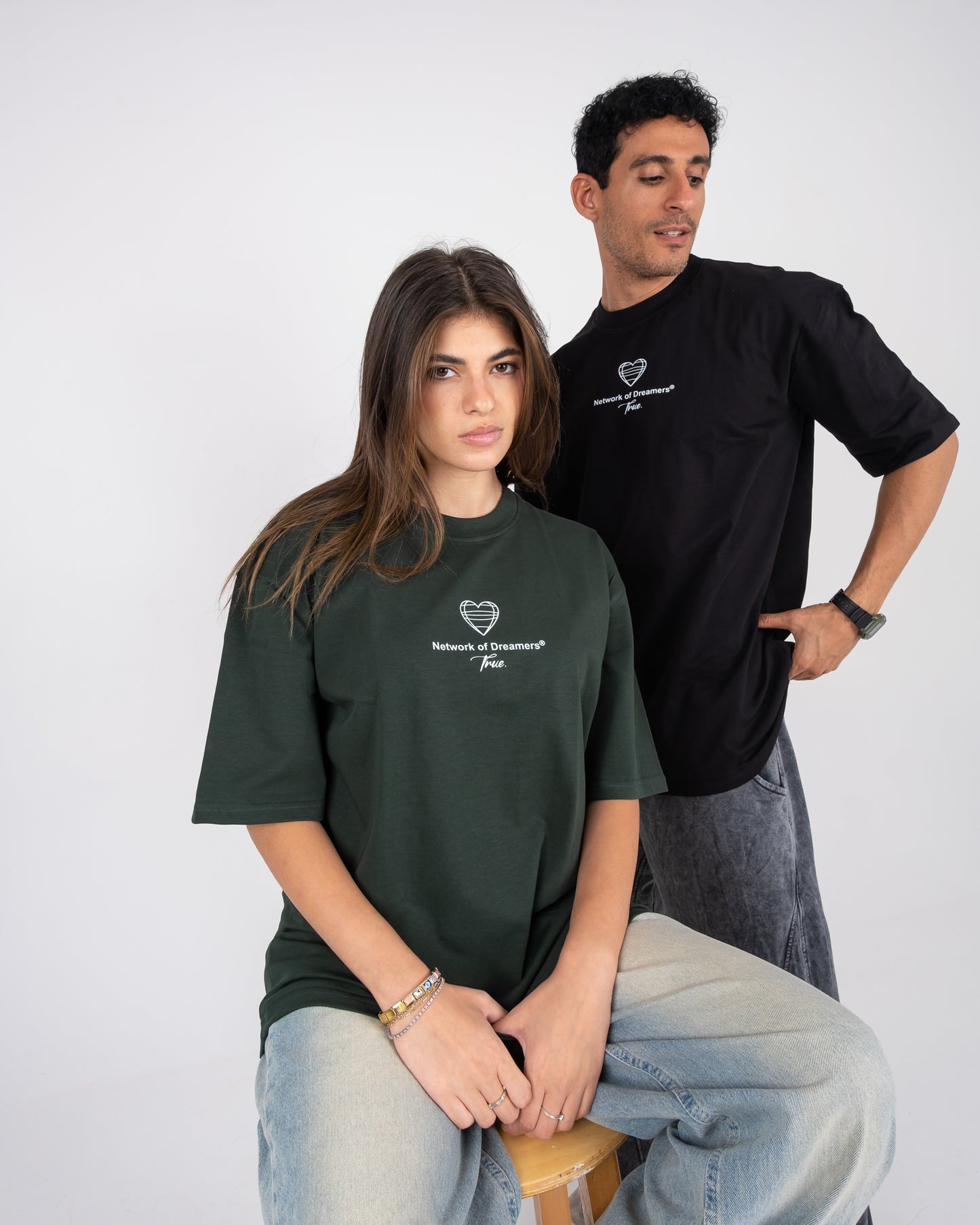 DARK OLIVE  DAZ – DREAMER NETWORK OVERSIZED TEE