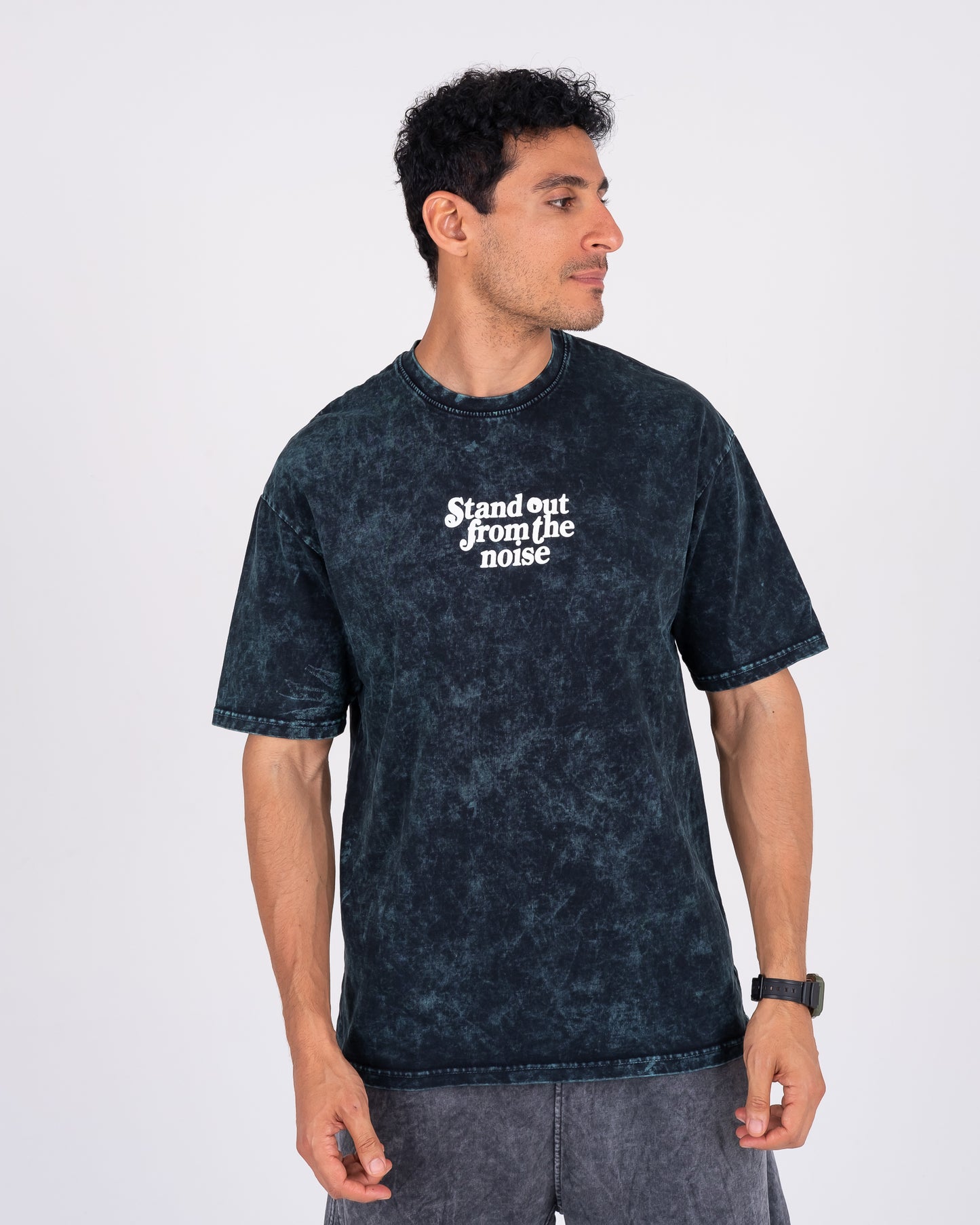 STAND OUT FROM THE NOISE WASHED TEE